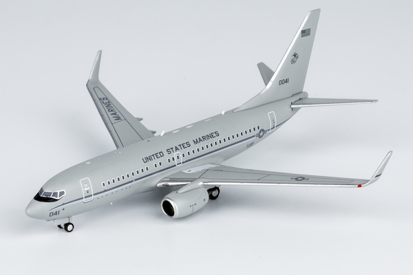 Boeing 737-700 / C-40A Clipper US Marines 170041 USMC VMR-1 "Roadrunners" 77046