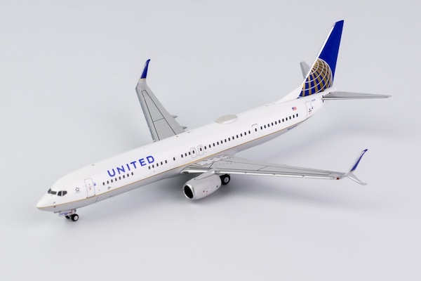 Boeing 737-900ER United Airlines N66828  79008