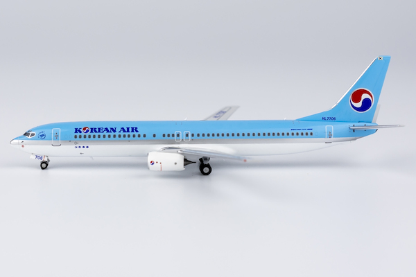 Boeing 737-900 Korean Air HL7706  79017