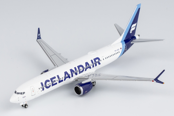 Boeing 737 MAX 9 Icelandair TF-ICC 89007