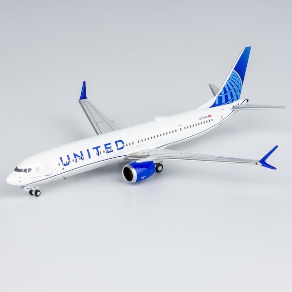 Boeing 737 MAX 9 United Airlines N77578  89013