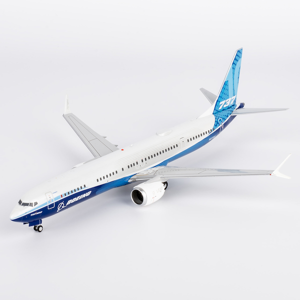 Boeing 737 MAX 10 House Colors N27752  95006