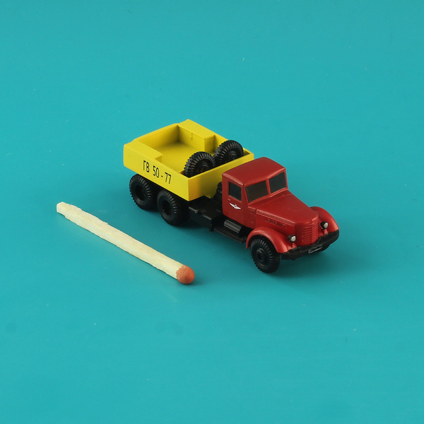 YaAZ-210G Soviet heavy Airfield Truck Made up and Finished!! NS14407r