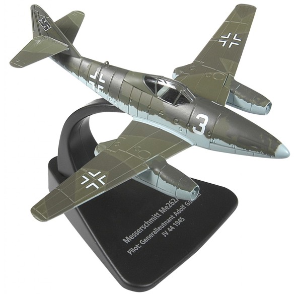 Messerschmitt Me262 Luftwaffe, Generalleutnant Adolf Galland, JV 44, 1945  AC007