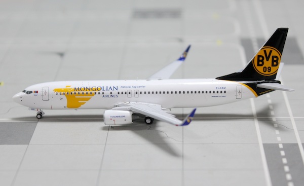 Boeing 737-800 MIAT Mongolian Airlines, Khubelai Khan EI-CXV 202221