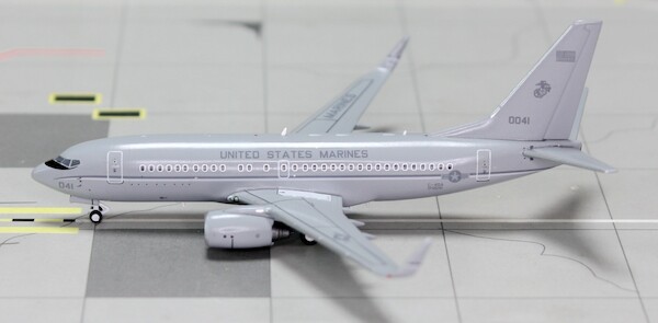 Boeing 737-7AFC / C-40A Clipper United States Marines 170041 52329