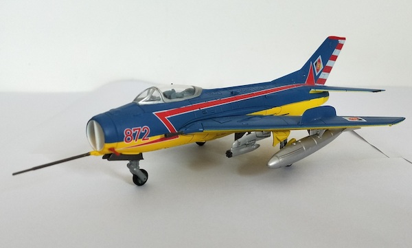 Mikoyan-Gurevich  MIG-19S Farmer C.,Red 872, Jagdgeschwader 3 East German AF,1968  14642PB