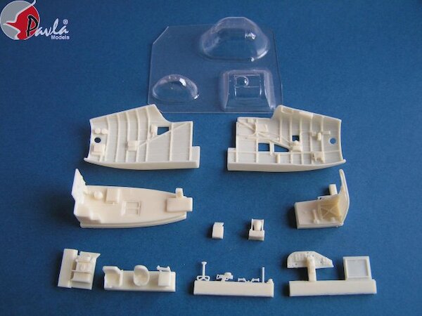 Handley page Halifax GR MKII Cockpit set and canopy  c72054