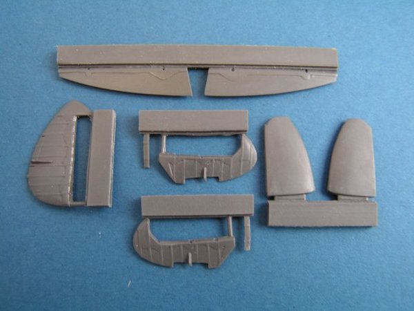 Supermarine Spitfire MKIX Controls late (Airfix) U72116