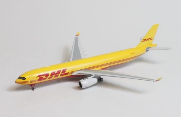 Airbus A330-300 DHL D-ACVG  04409