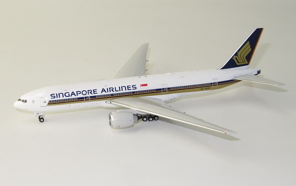 Boeing 777-200ER Singapore Airlines 9V-SQN  04417