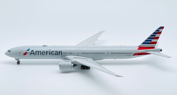 Boeing 777-300ER American Airlines N729AN 04462