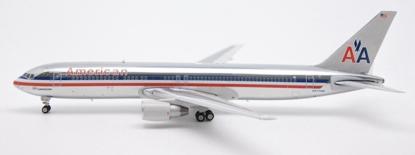 Boeing 767-300ER American Airlines N377AN  04554