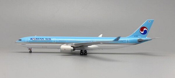 Airbus A330-300 Korean Air HL7550  04612