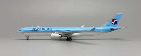 Airbus A330-300 Korean Air “with skyteam logo” HL7701 04613
