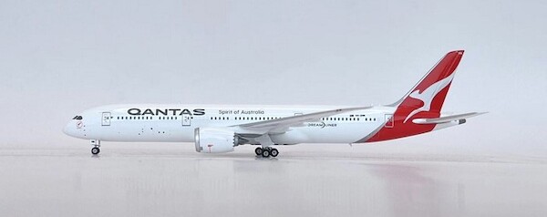 Boeing 787-9 Dreamliner Qantas VH-ZNN 04620