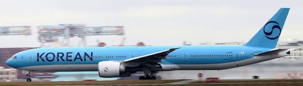 Boeing 777-300ER Korean Air HL8008 04651