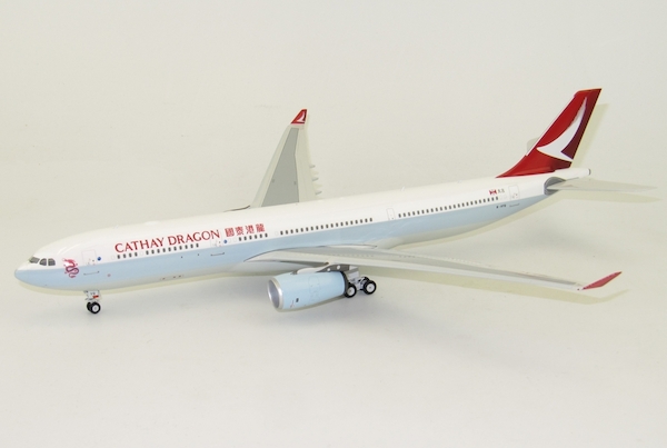 Airbus A330-300 Cathay Dragon B-HYQ 100035