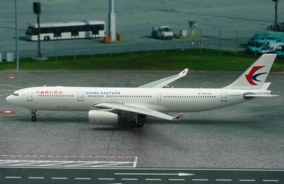 Airbus A330-300 China Eastern B-5976 11190