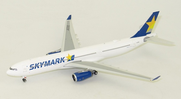 Airbus A330-300 Skymark Airlines JAirbus A330E 11300