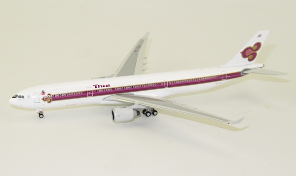 Airbus A330-300 Thai Airways Love Chiang Mai HS-TEG 11633