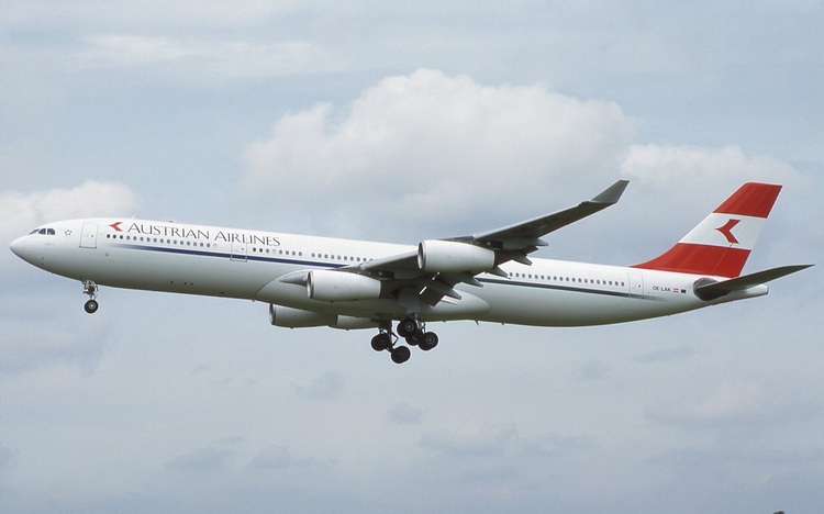 航空機・ヘリコプター AUSTRIAN AIRLINES Airbus A330-200 1/500 AUSTRIAN AIRLINES Airbus A330-200 1/500 航空機・ヘリコプター