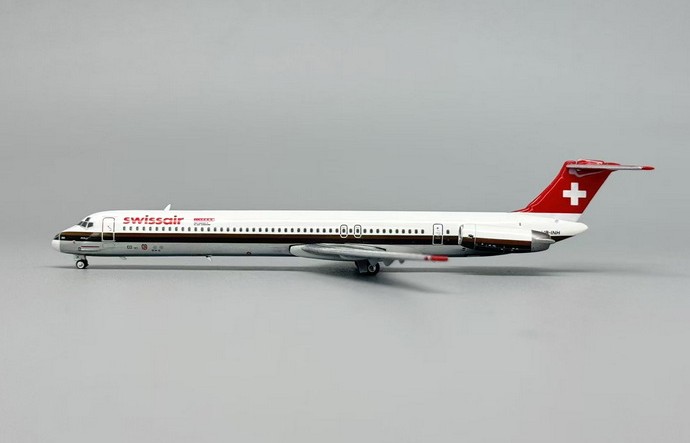 Phoenix-models 12020 McDonnell Douglas MD81 Swissair HB-INH