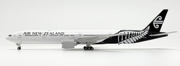 Boeing 777-300ER Air New Zealand  12087