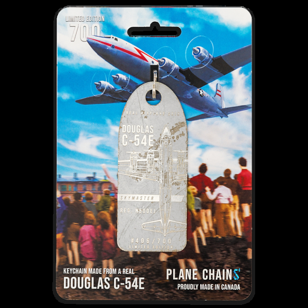 Keychain made of:  Douglas C-54E Berlin Airlift N500EJ (gray)  N500EJ GRAY