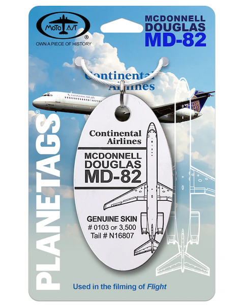Keychain made of: Continental Airlines MD-82 N16807 N16807