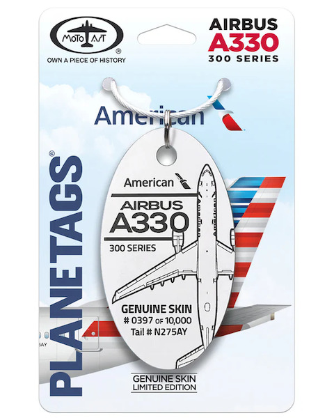 Keychain made of: American Airlines Airbus A330 N275AY White N275AY-W