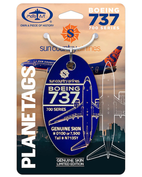 Keychain made of: Sun Country Airlines® 737 N713SY Blue  N713SY BLUE