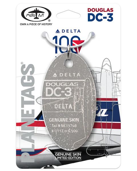 Keychain made of: Delta Airlines DC-3 NC15748 NC15748