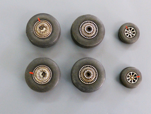 Wheels for L749 Constellation (Heller)  AL7025