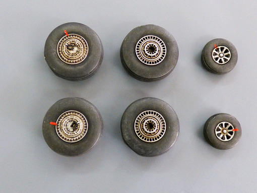 Wheels for L749 Constellation (Heller) AL7025