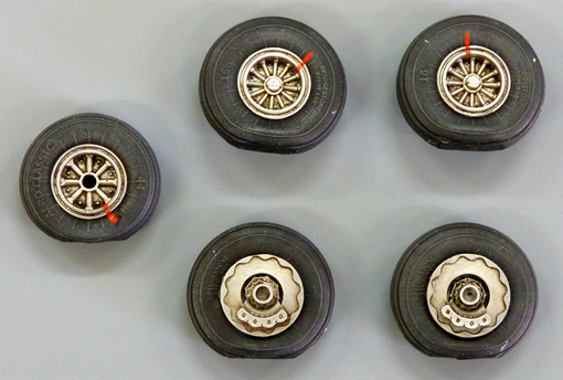 Wheels for Douglas DC6/C-118 (Heller) AL7030