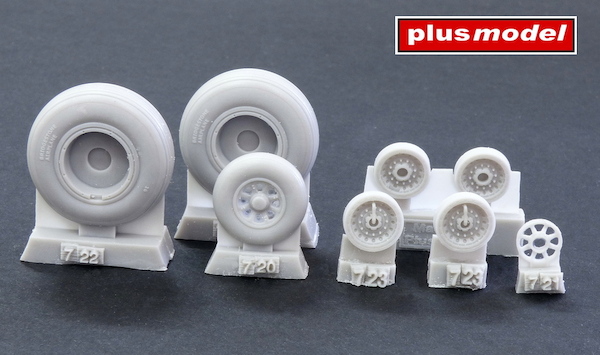 Wheels for B24 Liberator - Grooved tread AL7067