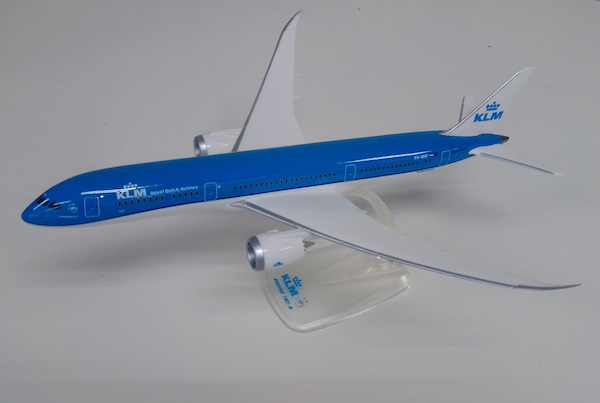 Boeing 787-9 Dreamliner KLM "Tulip" PH-BHP 220143