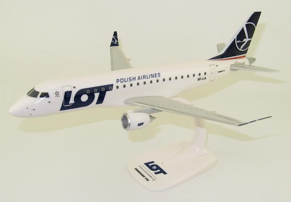 Embraer ERJ175 LOT Polish Airlines 221706