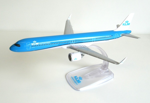 Airbus A321neo KLM Royal Dutch Airlines PH-AXA 224011