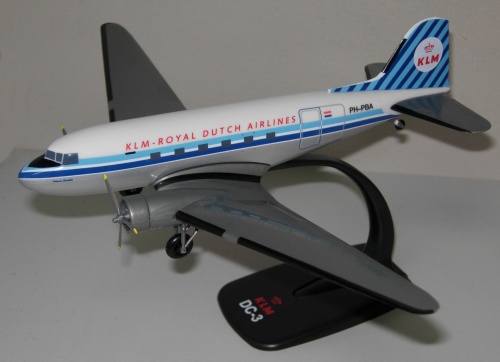 Douglas DC3 KLM ''Prinses Amalia'' PH-PBA 8719481220495