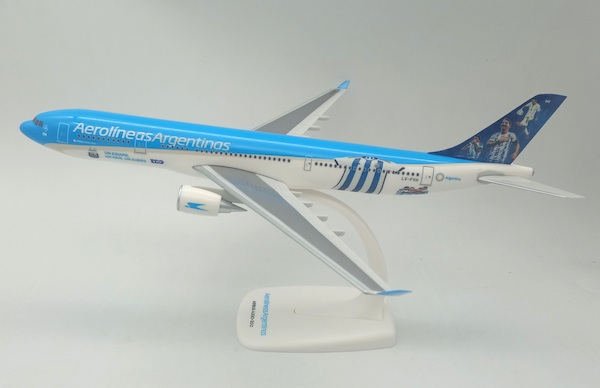 Airbus A330-200 Aerolneas Argentinas "Argentina Football Livery" LV-FVH  223151