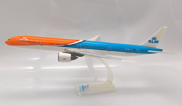 Boeing 777-300ER KLM "Orange Pride" PH-BVA 2023 220150