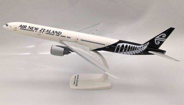 Boeing 777-300ER Air New Zealand ZK-OKR  223557