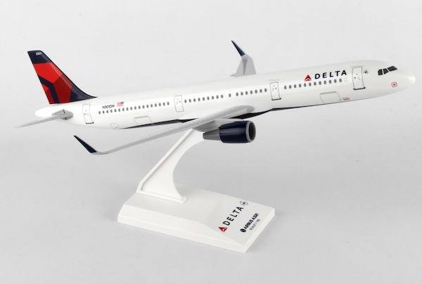 Airbus A321 Delta N301DN SKR878
