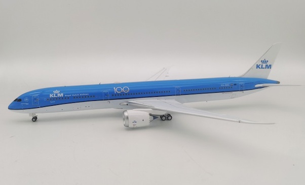 Boeing 787-10 Dreamliner KLM PH-BKG IF787KLM1120