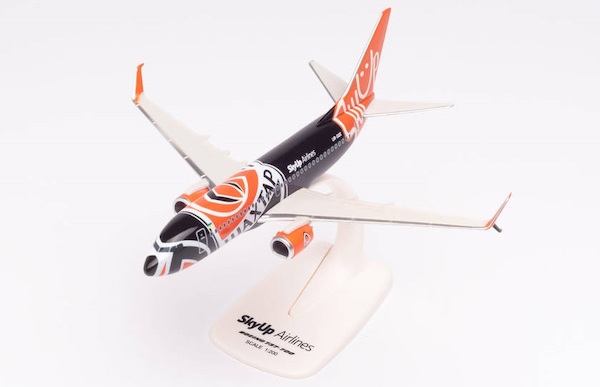 Boeing 737-700 SkyUp Airlines