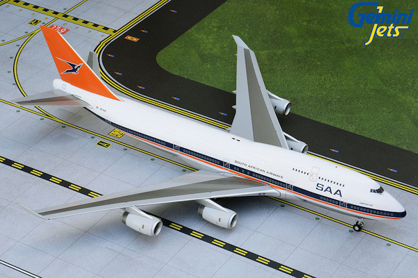 Boeing 747-400 South African Airways w/ polished belly ZS-SAX G2SAA556