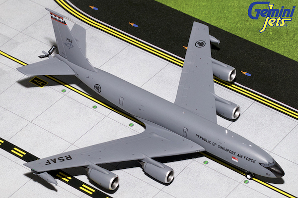 Boeing KC135R Stratotanker (Singapore Air Force) 752 G2SAF746