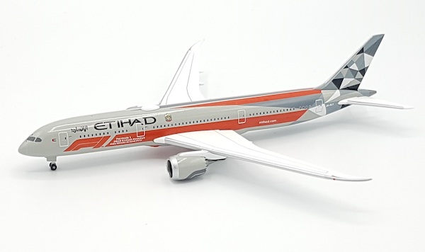 Etihad Airways Abu Dhabi Formula 1 B787-900 1:200 A6-BLV Die-cast Airplane Model 